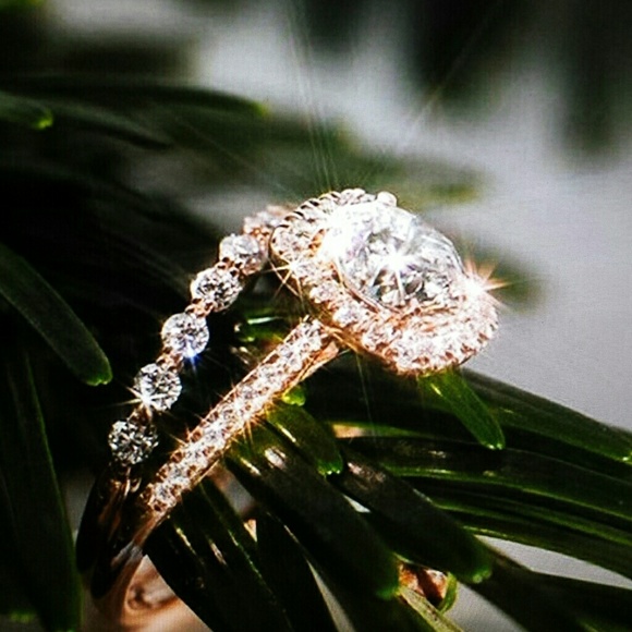 πΈ Just In!!! Rings 2 pcs/set or wear separate - Picture 2 of 8